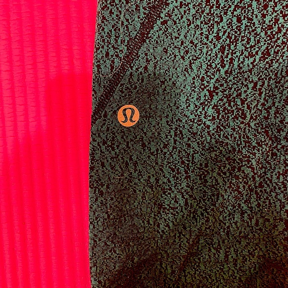 Size 6 turquoise lululemon leggings - Picture 1 of 5